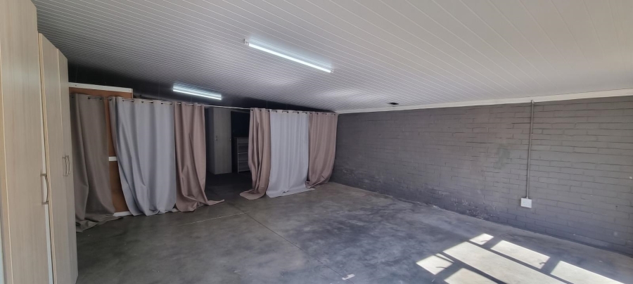 4 Bedroom Property for Sale in Wilgehof Free State